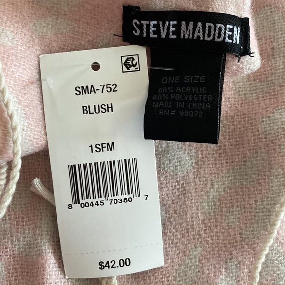 Beautiful Blush Pink Scarf - Picture 2 of 4